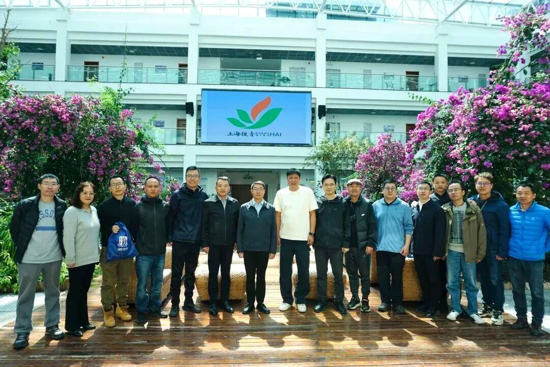 范志毅赴青海参加格萨尔王杯青少年赛，与当地签约培养人才